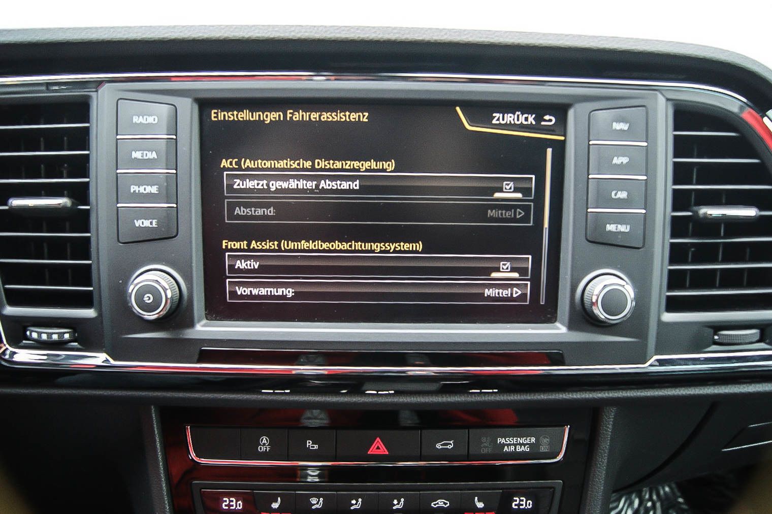 Fahrzeugabbildung SEAT Ateca 1.4TSI Xcellence LEDER NAVI 360°KAMERA ACC