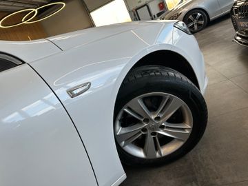 MYAUTOCENTER – Gebraucht- und Jahreswagen mit Werkstattservice in Pfaffenhofen Opel Insignia *KEYLESS*TEM*AHK*LKHZ*NAV*KLIMAAUTOM*