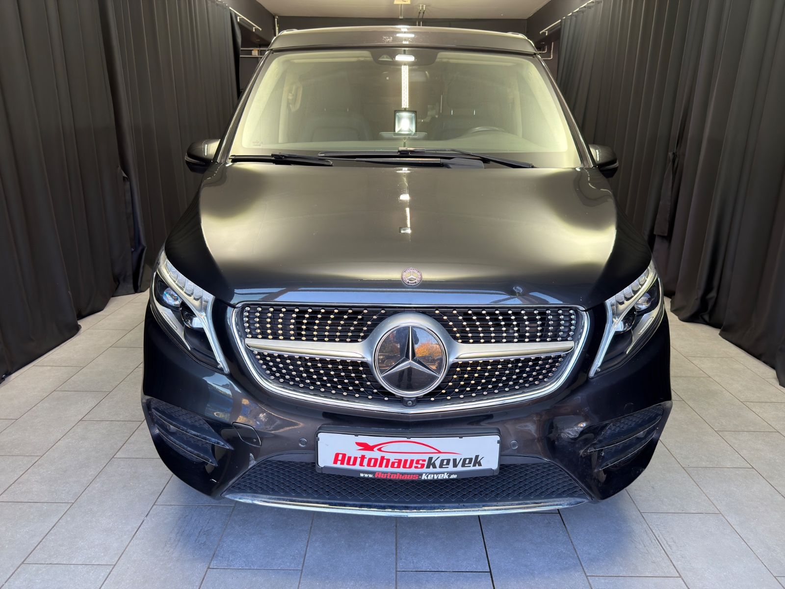 Fahrzeugabbildung Mercedes-Benz V300d 4MATIC Marco Polo|LANG|AMG|LEDER|KÜCHE|