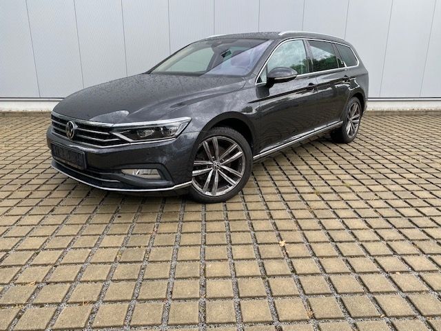 Passat Variant 2.0 TSI 190 PS DSG Elegance AHK/1