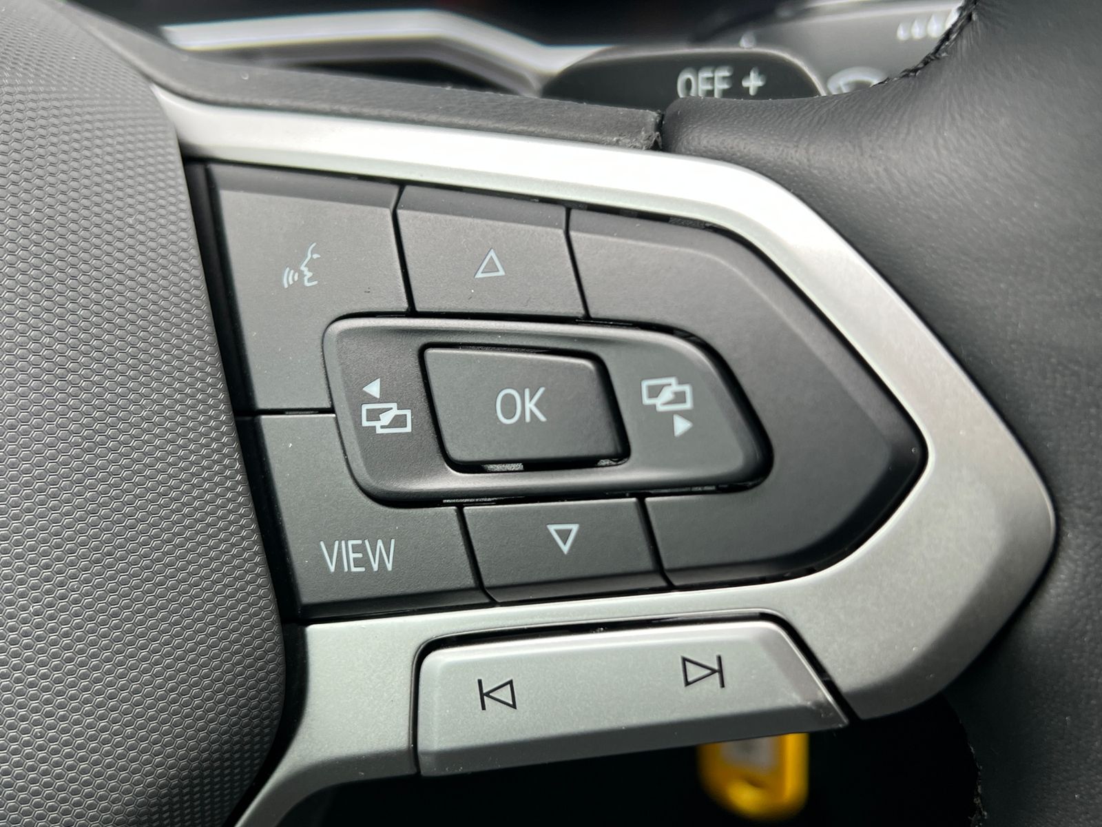 Fahrzeugabbildung Volkswagen Polo GOAL 1.0 TSI DSG *LED, App-Connect, 16"-LM*