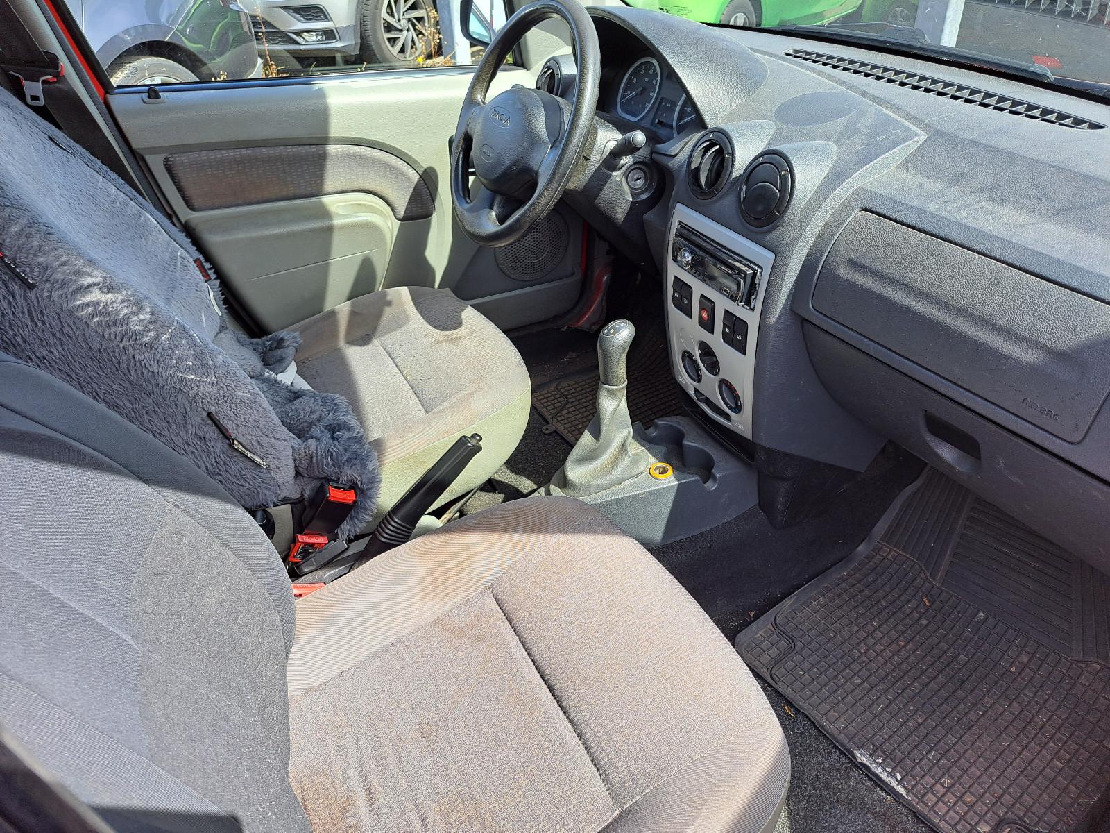 Dacia Logan 2007 — photo 9
