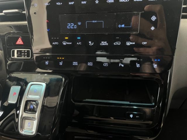 Fahrzeugabbildung Hyundai STARIA Prime 2WD 2.2 CRDi PANO+Park-Paket+Lager