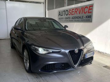 Alfa-Romeo Giulia - 3