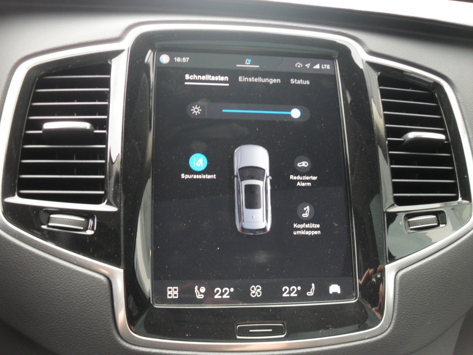 Fahrzeugabbildung Volvo XC 90 Ultimate Bright AWD