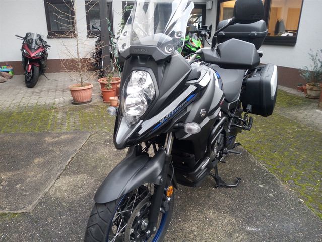 Suzuki V-Strom 650