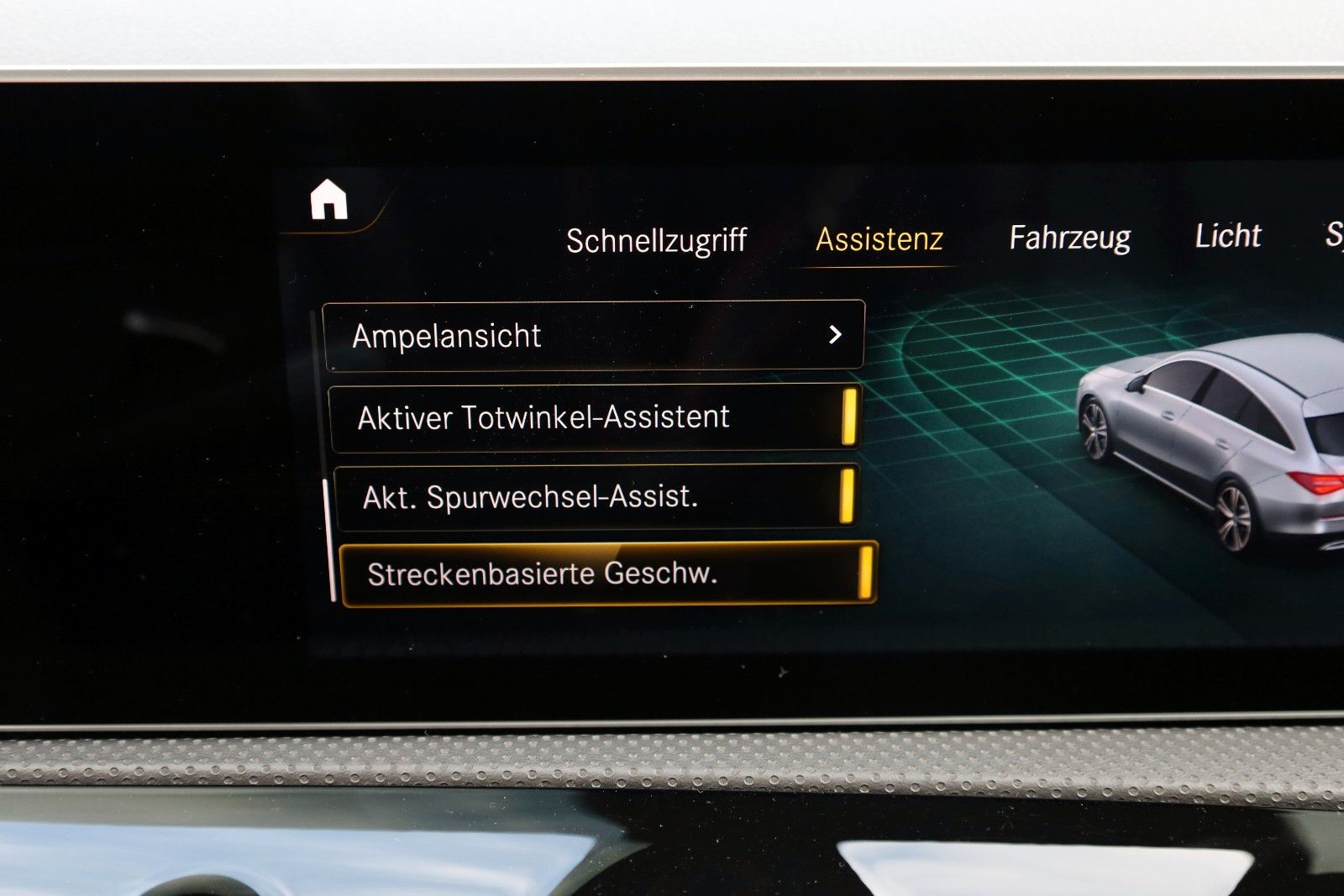 Fahrzeugabbildung Mercedes-Benz CLA 200d SB AMG Leder,Navi,LED,ACC,Burmester,360