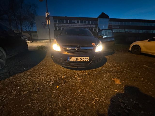 Opel CORSA D  4 Zylinder