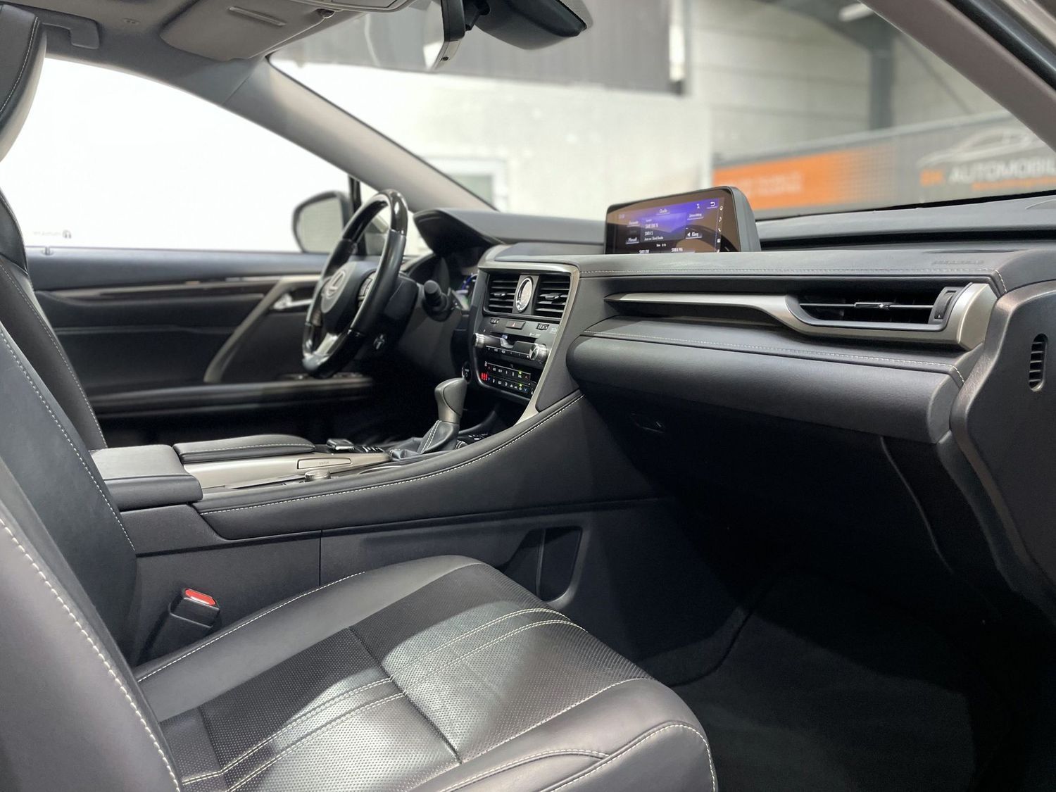 Fahrzeugabbildung Lexus RX 450h AWD Luxury Line #Pano#HeadUp#Memory#360°