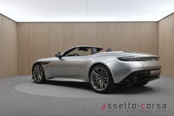 2024 Aston Martin DB12 照片 2