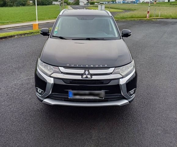 Mitsubishi mitsubishi outlander 3