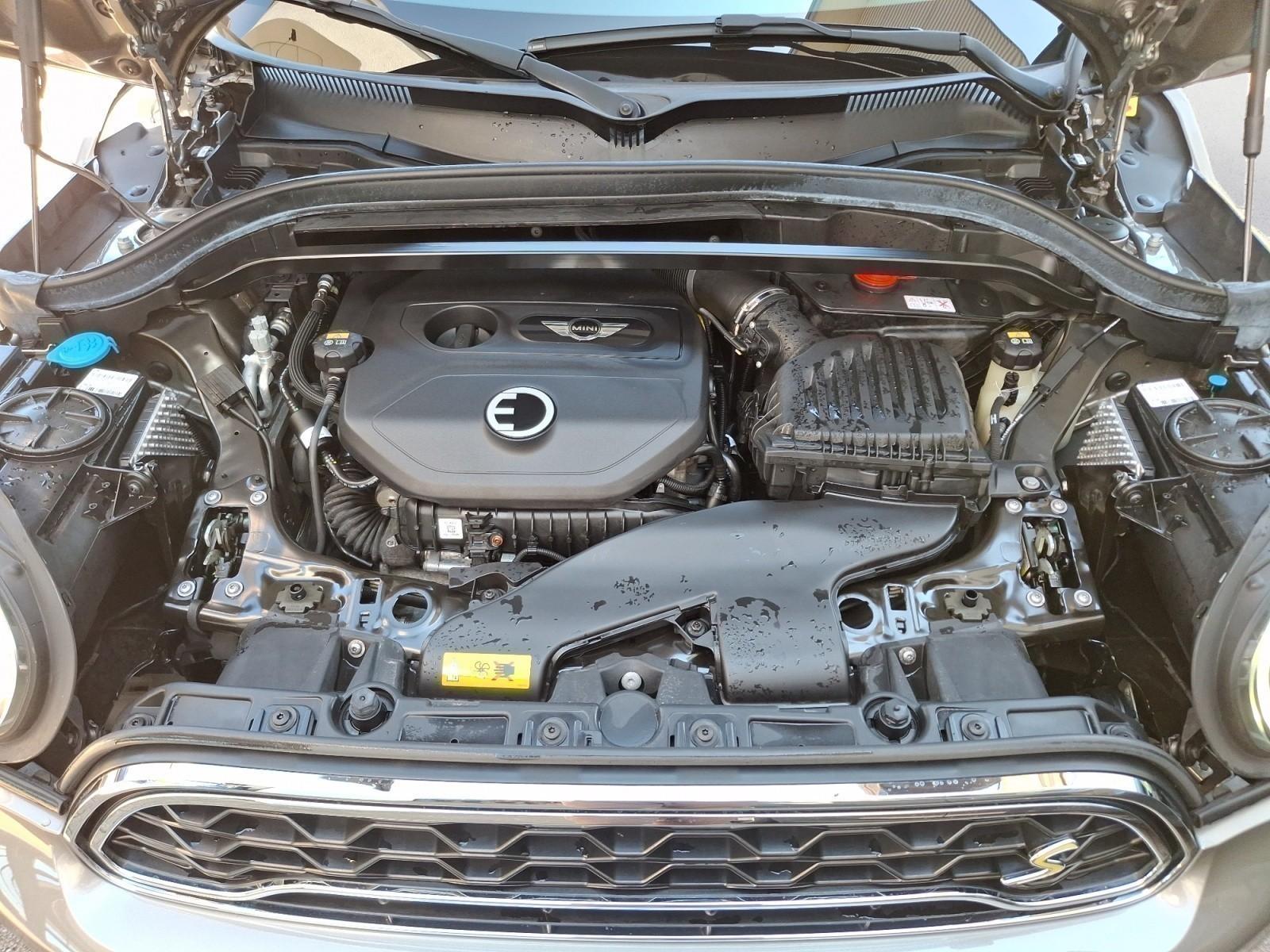 MINI SE. Countryman (Cooper) ALL4 Navi RFK HiFi Pano