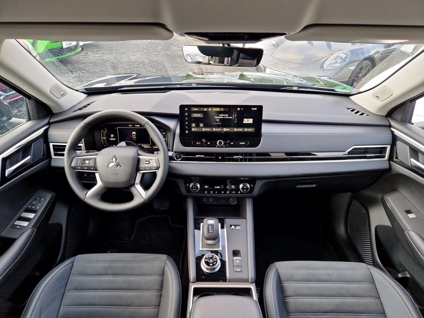 Mitsubishi Plug-in Hybrid Outlander Intro 4WD *Aktion!*, миниатюра 10