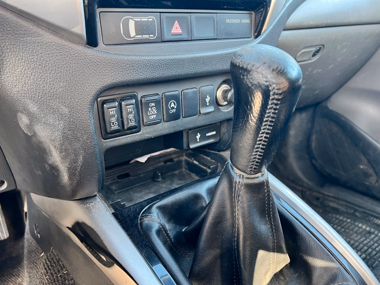 Mitsubishi L200 Edition 100 Doppelkabine 4WD/HU&AU