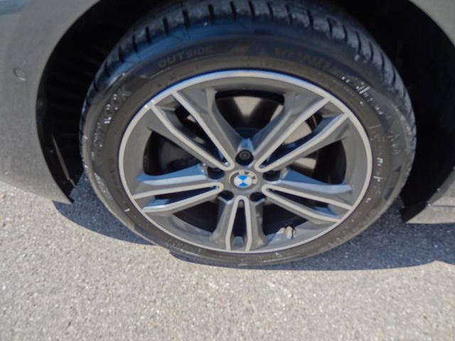 Fahrzeugabbildung BMW 118d Sport Line/2.Hd/Virtual/Leder/HUD/Navi/Kam/