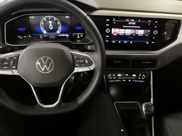 Fahrzeugabbildung Volkswagen Polo 1.0 Move LED ACC CLIMATR SITZHZG ALLWETTER