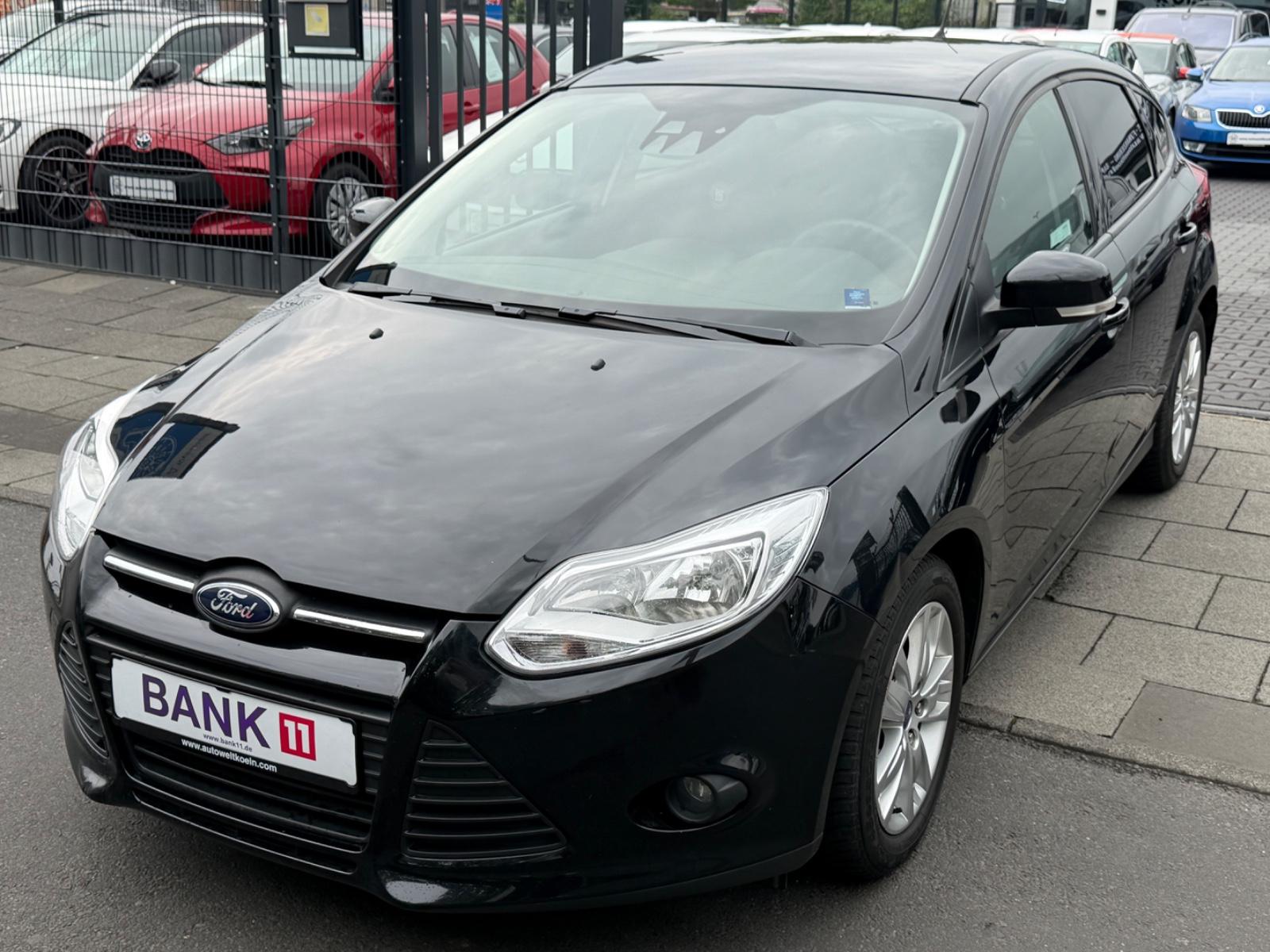 Ford Focus Lim. Trend *Scheckheft,Sitzheitzung,Alu*