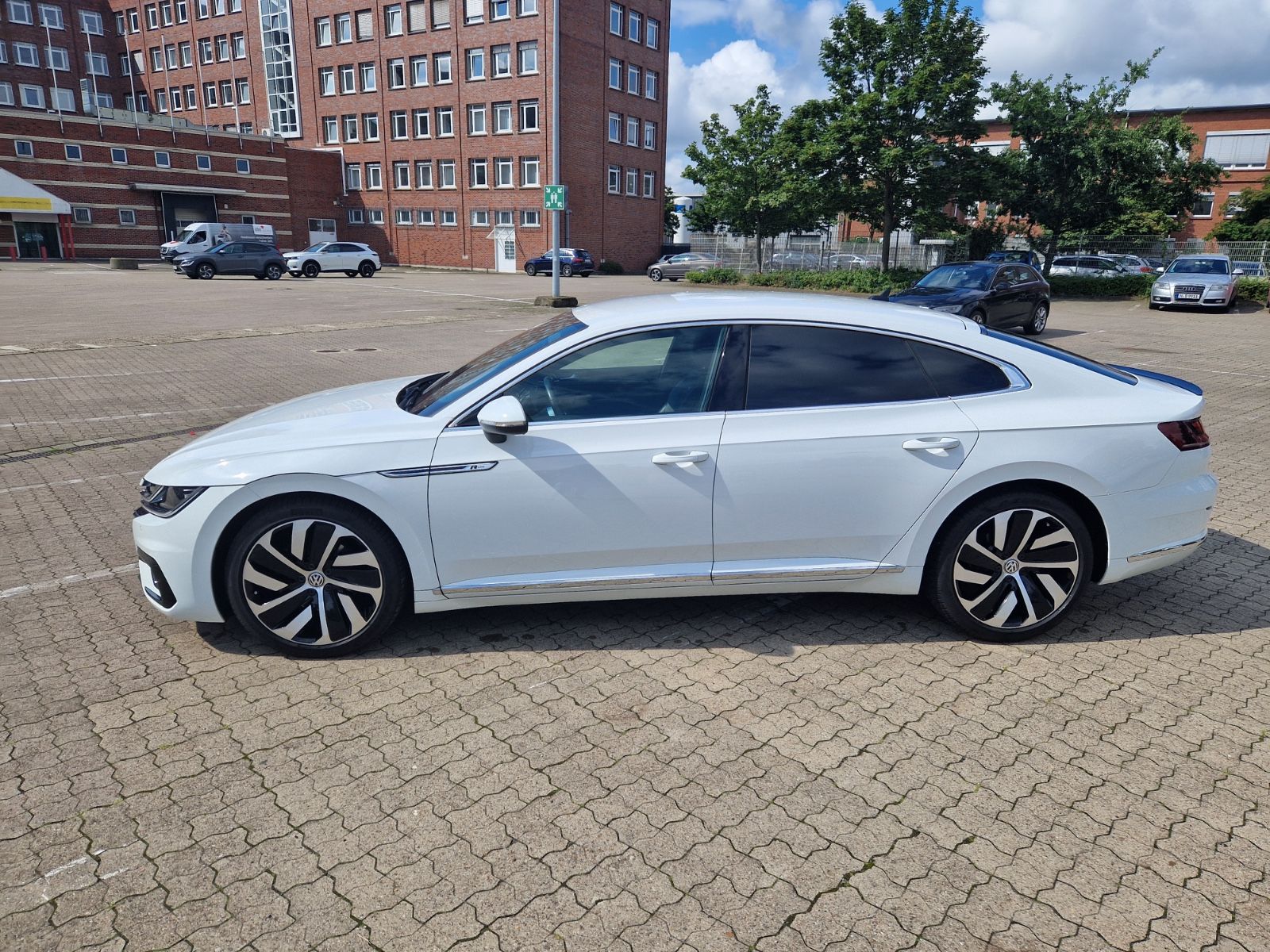 VW Arteon 2.0 TSI OPF DSG R-Line R-Line
