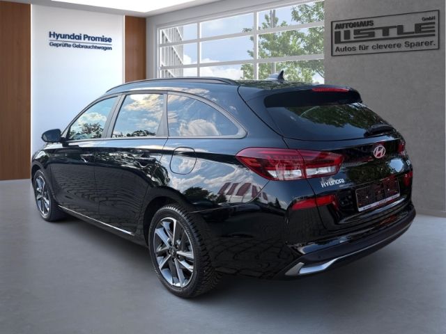 Fahrzeugabbildung Hyundai i30 1.5 T-GDI (140 PS) 48V 7-DCT 2WD Advantage P