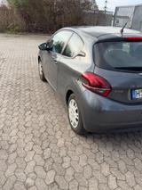Peugeot 208 - gepflegt und zuverlässig - Peugeot 208 Gebrauchtwagen in Hannover