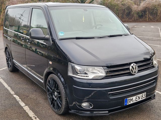 Volkswagen T5 Transporter Bus Multivan Highline 4Motion