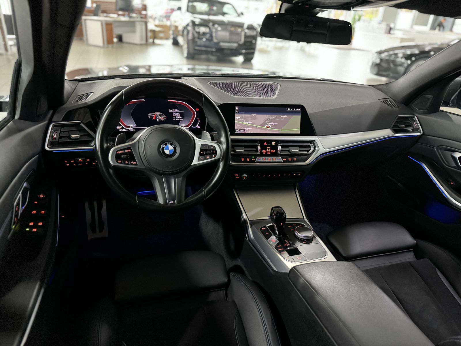 Fahrzeugabbildung BMW 320d M Sport Laser HUD DAB HiFi Komfort Alarm