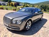 Bentley Continental Flying Spur W12 - Bentley Continental: W12