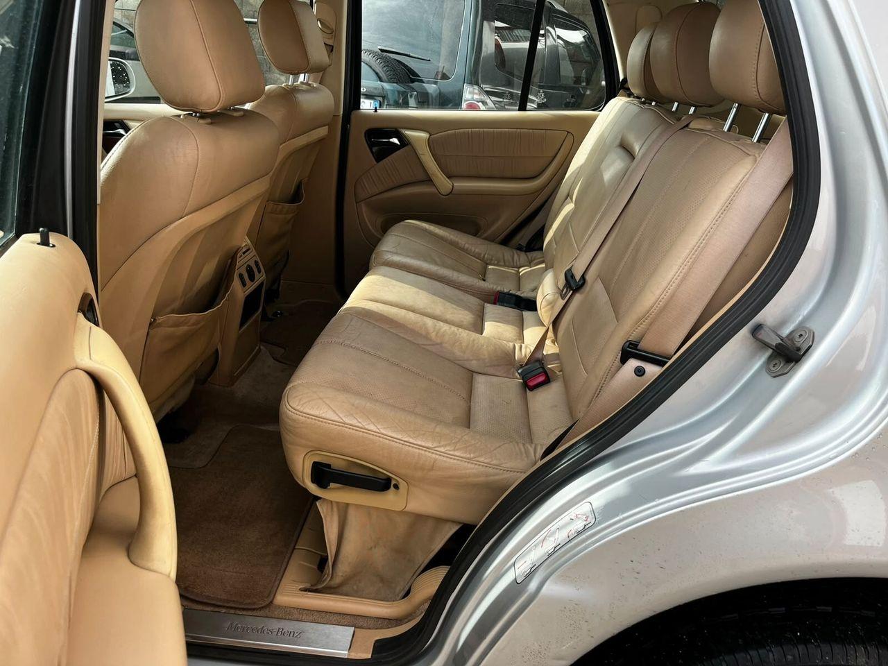 Mercedes-Benz ML270 2004 — photo 15
