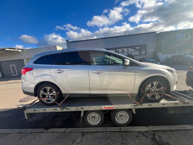 Ford FocusTurnierSport--4 Zylinder--Händler od.Export