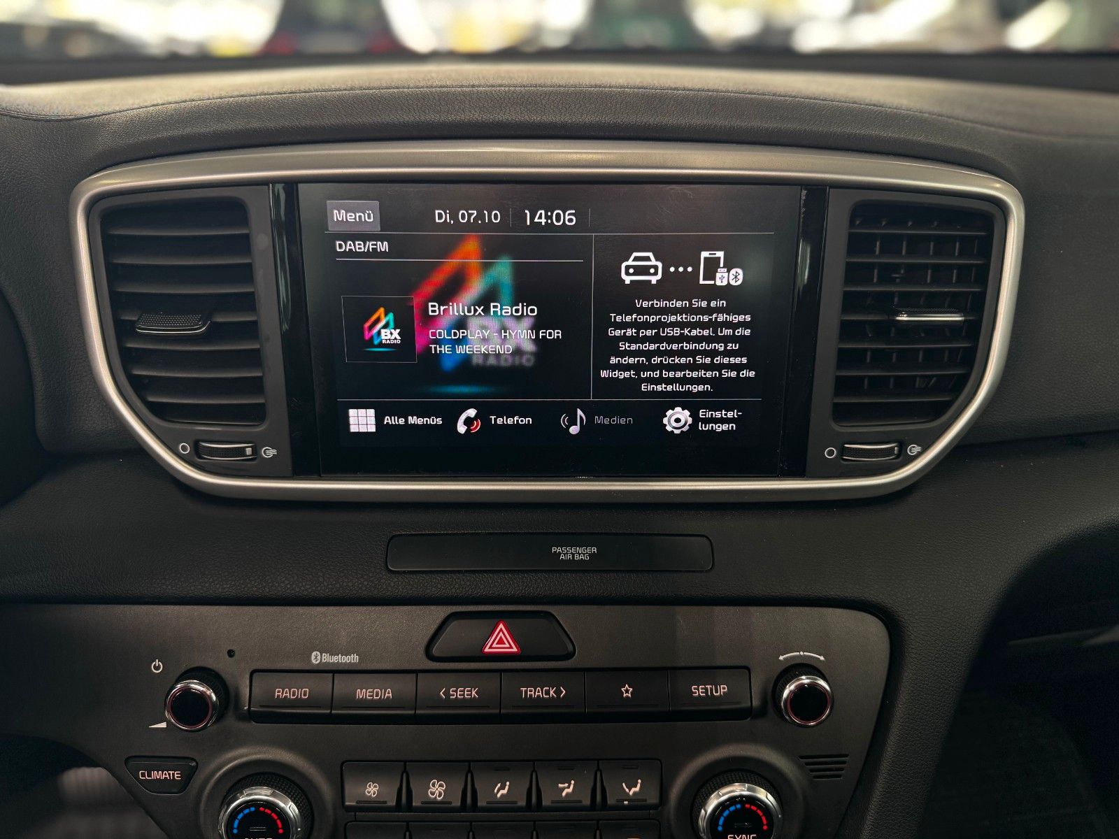 Fahrzeugabbildung Kia Sportage 1.6T Spirit DAB Navi Sitzheizung TOP
