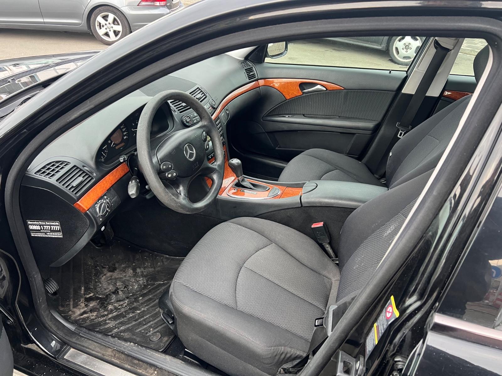 Mercedes-Benz E 220 Limousine Automatik Navi