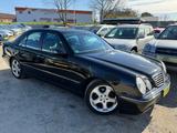 Mercedes-Benz E 200 *Aut*MFL*SitzH*Klima* TÜV NEU - gebrauchte Mercedes-Benz E 200 aus dem Jahr 2001