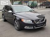 Volvo V 70 D5 AWD ATG R-Design Leder+Schiebedach - Volvo V70: Awd