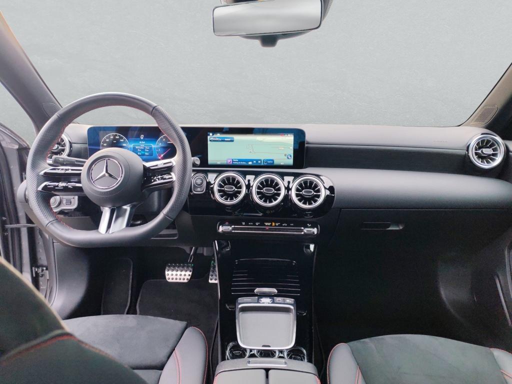 Mercedes-Benz A 250 4MATIC Limo AMG+MultiBeam+Kamera+Keyless