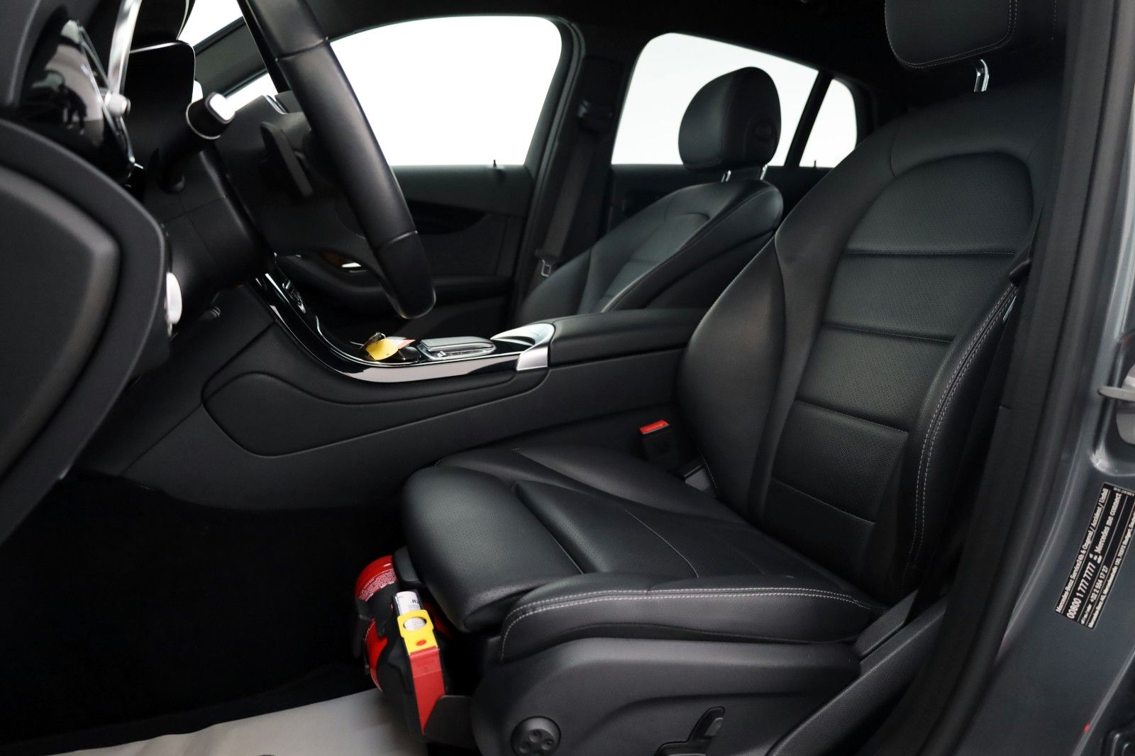 Fahrzeugabbildung Mercedes-Benz GLC 200d Coupé Leder,Navi,LED,Kamera,SH,PDC,AHK