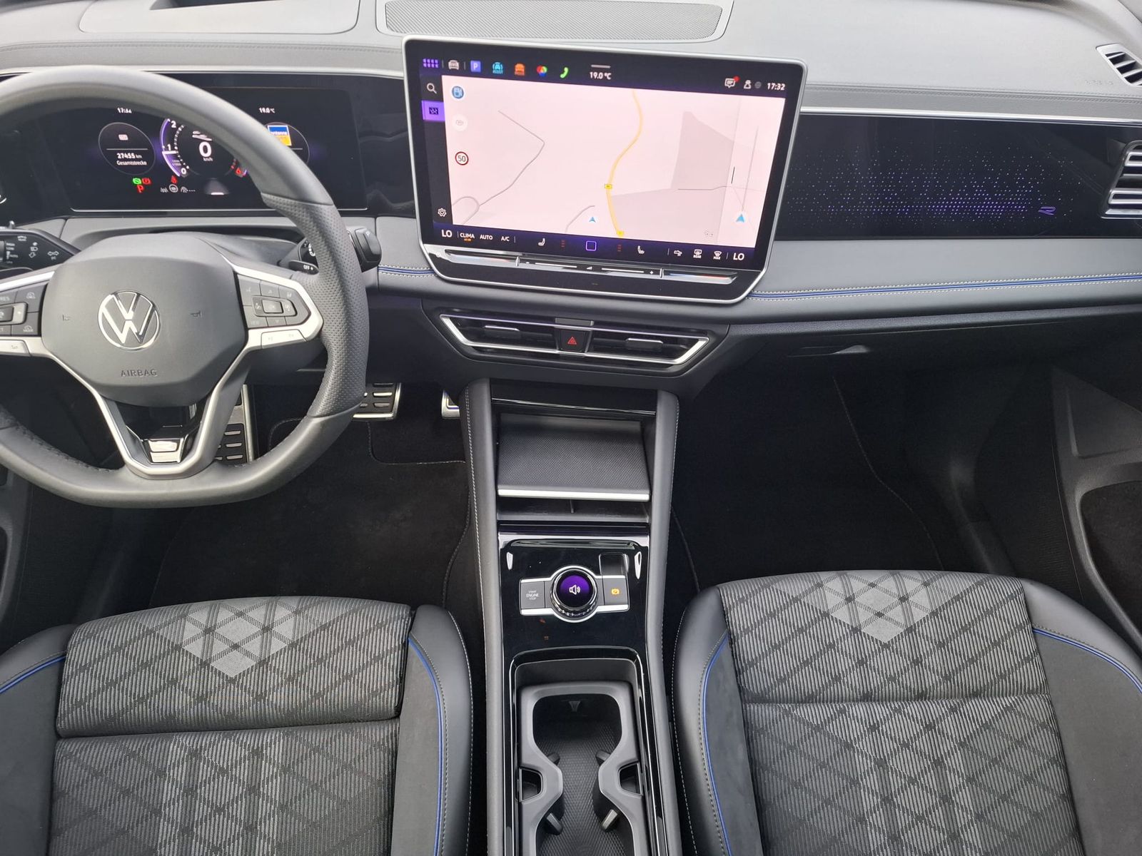 Image du véhicule Volkswagen Tiguan 2.0 TDI 4M R-Line PANO*H&amp;K*AHK*MATRIX*20".