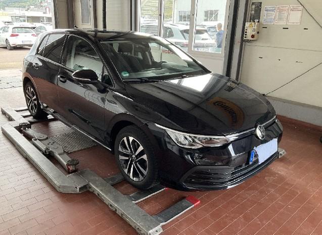 Volkswagen Golf VIII 1.0 TSI United AHK, Harman Kardon