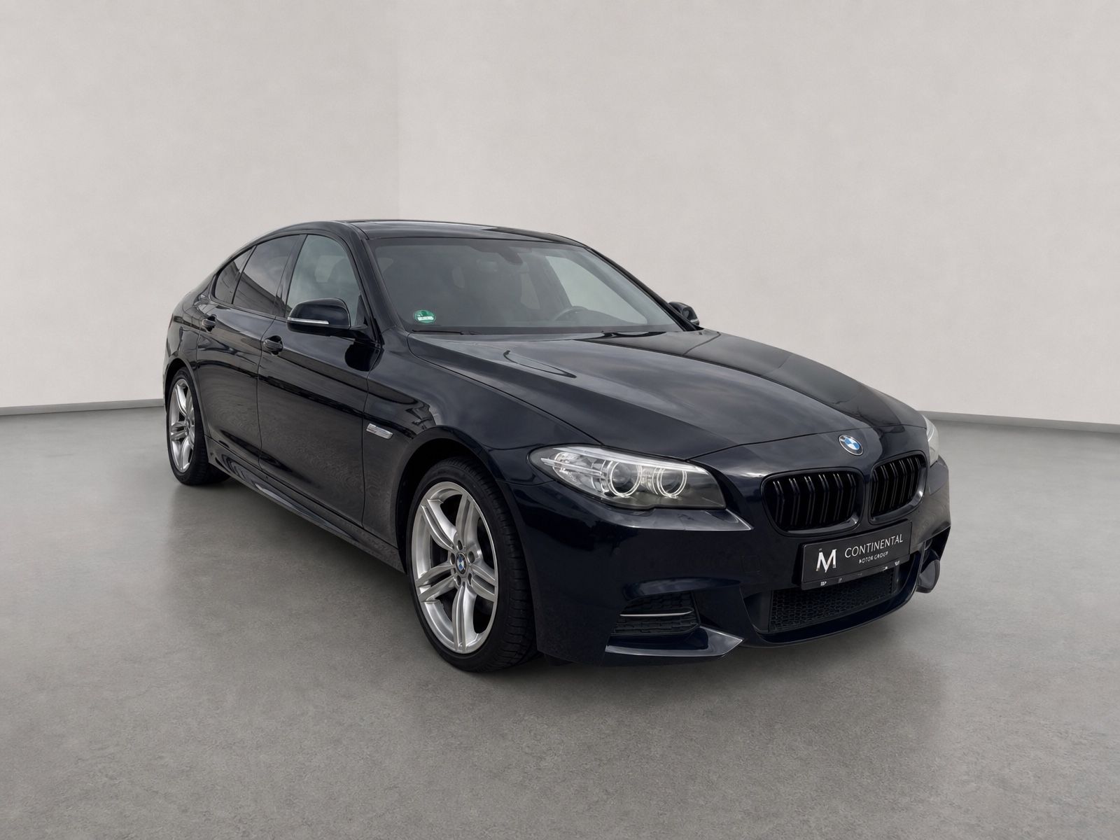 BMW 530 530 d Limousine  xDrive M Sportpaket*S-Dach*AHK*, Ansicht 3