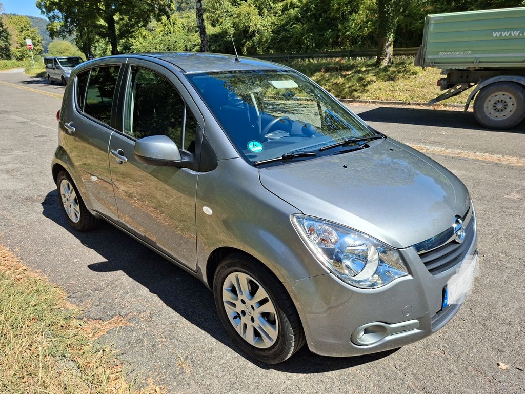 Opel Agila