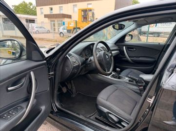 BMW 118 - 10
