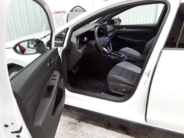 Volkswagen Golf - Bild 6
