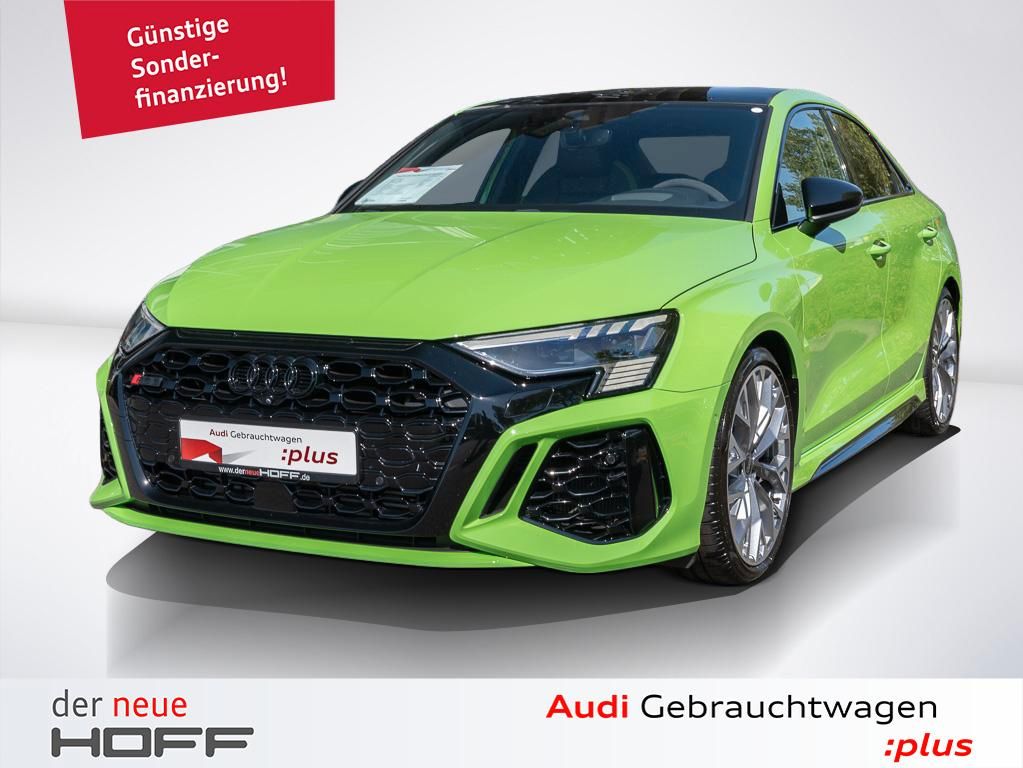 AUDI RS3 Limousine Matrix Pano B u. O HUD 360 Kam Spo