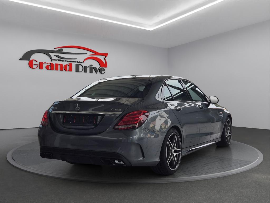 Mercedes-Benz C 63 AMG