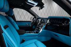 Cullinan Series II 2025 BLACK/TIFFANY 4 SEATS