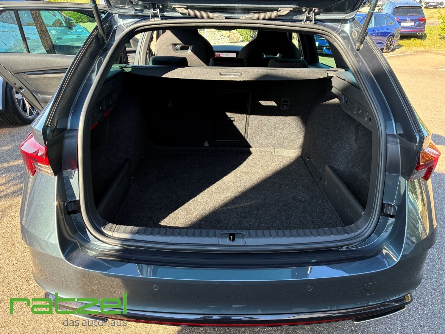 Fahrzeugabbildung SKODA Octavia 4x4 Combi RS TDI 2.0 HUD Navi LED