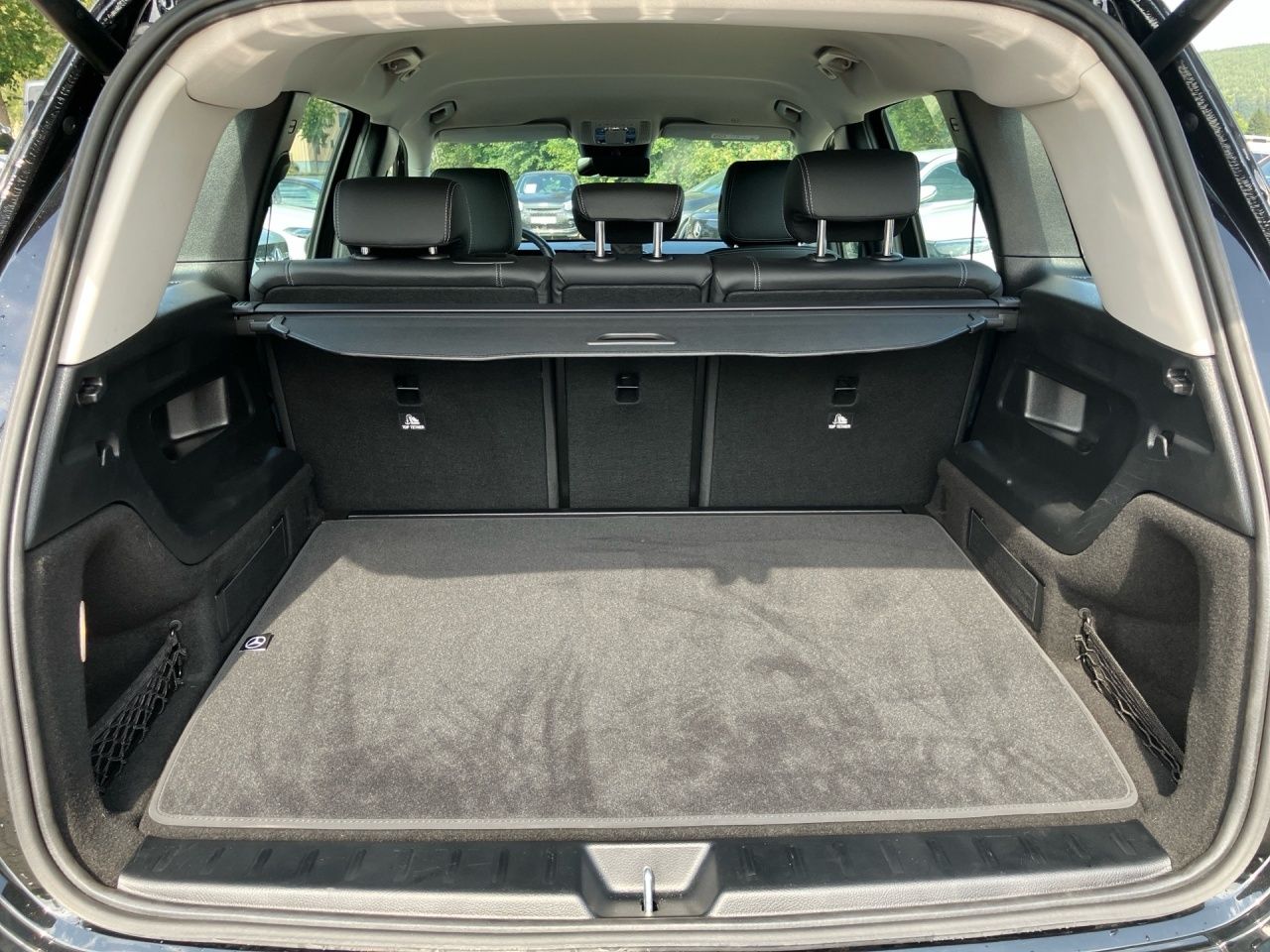 Fahrzeugabbildung Mercedes-Benz GLB 220 4M LENKRADHEIZ+SITZKOMFORT+KAMERA+