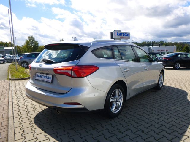 Fahrzeugabbildung Ford Focus Turnier >NAV/LED/KAM/PDC/SHZ<