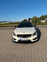 Mercedes-Benz CLA45 AMG/PANO/AMG PERFORMANCE ABGAS/AMBIENTE/ - Mercedes-Benz CLA 45 AMG: Sportwagen