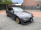Alfa Romeo Quadrifoglio  375 kW  Carbon-Sitze & carbon  - Alfa Romeo Giulia: Quadrifoglio