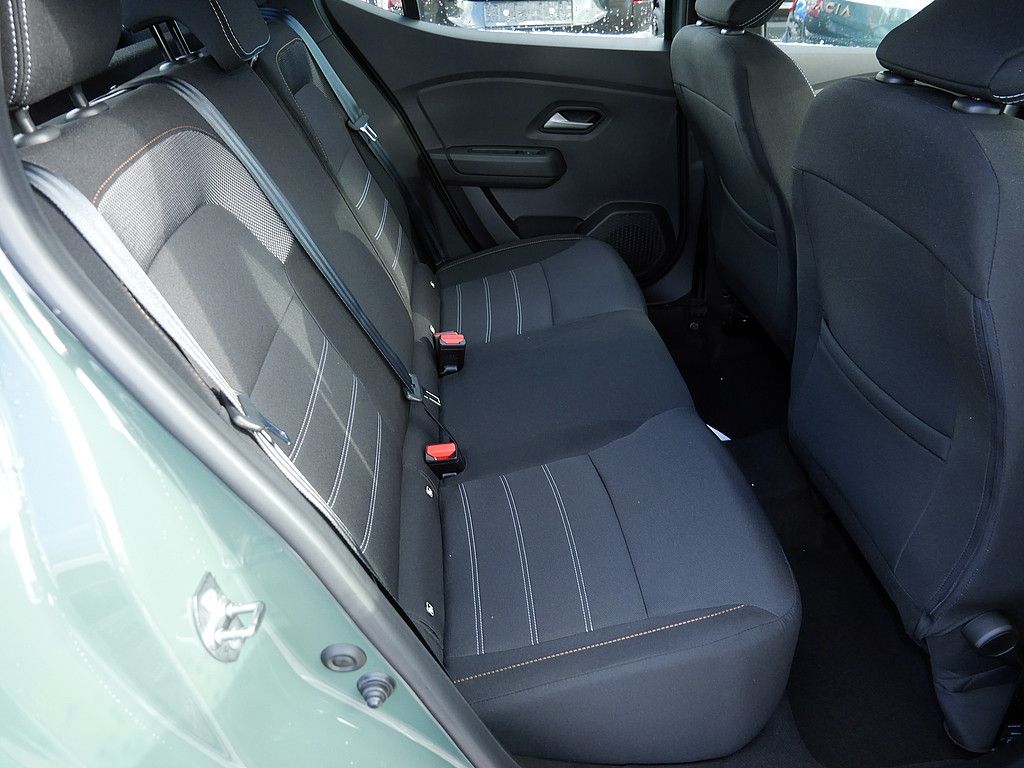 Fahrzeugabbildung Dacia Sandero Stepway Expression TCe 90